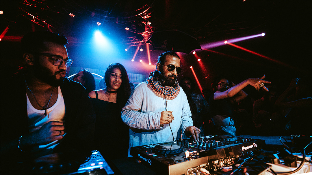 Photo of set Space/Ghost.