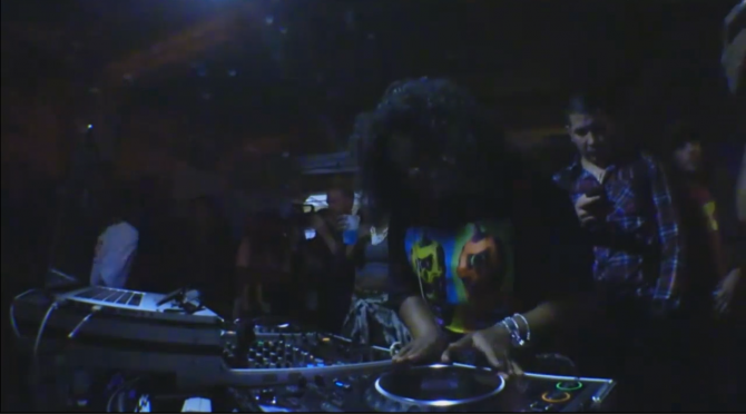 Photo of set UNiiQU3.