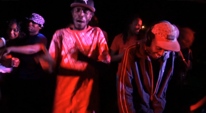 Photo of set Spoko & Mujava.