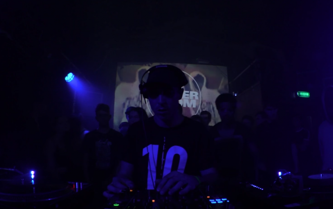 Photo of set Youngsta.