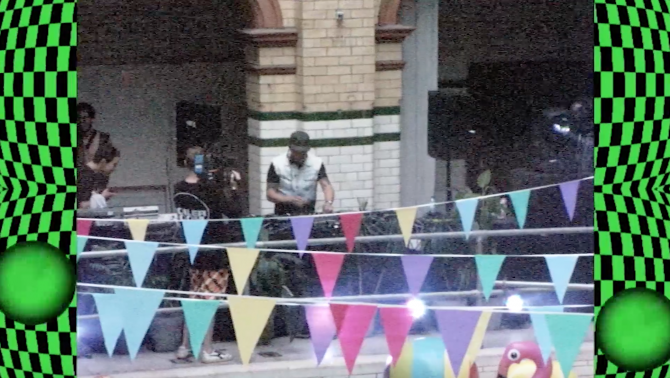 Photo of set Danny Rampling.