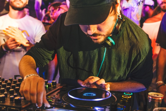 Photo of set John Talabot.