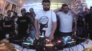 Photo of set The 2 Bears.