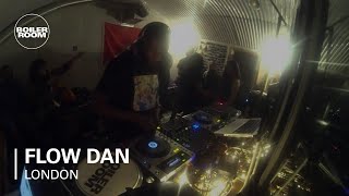 Photo of set Flow Dan.