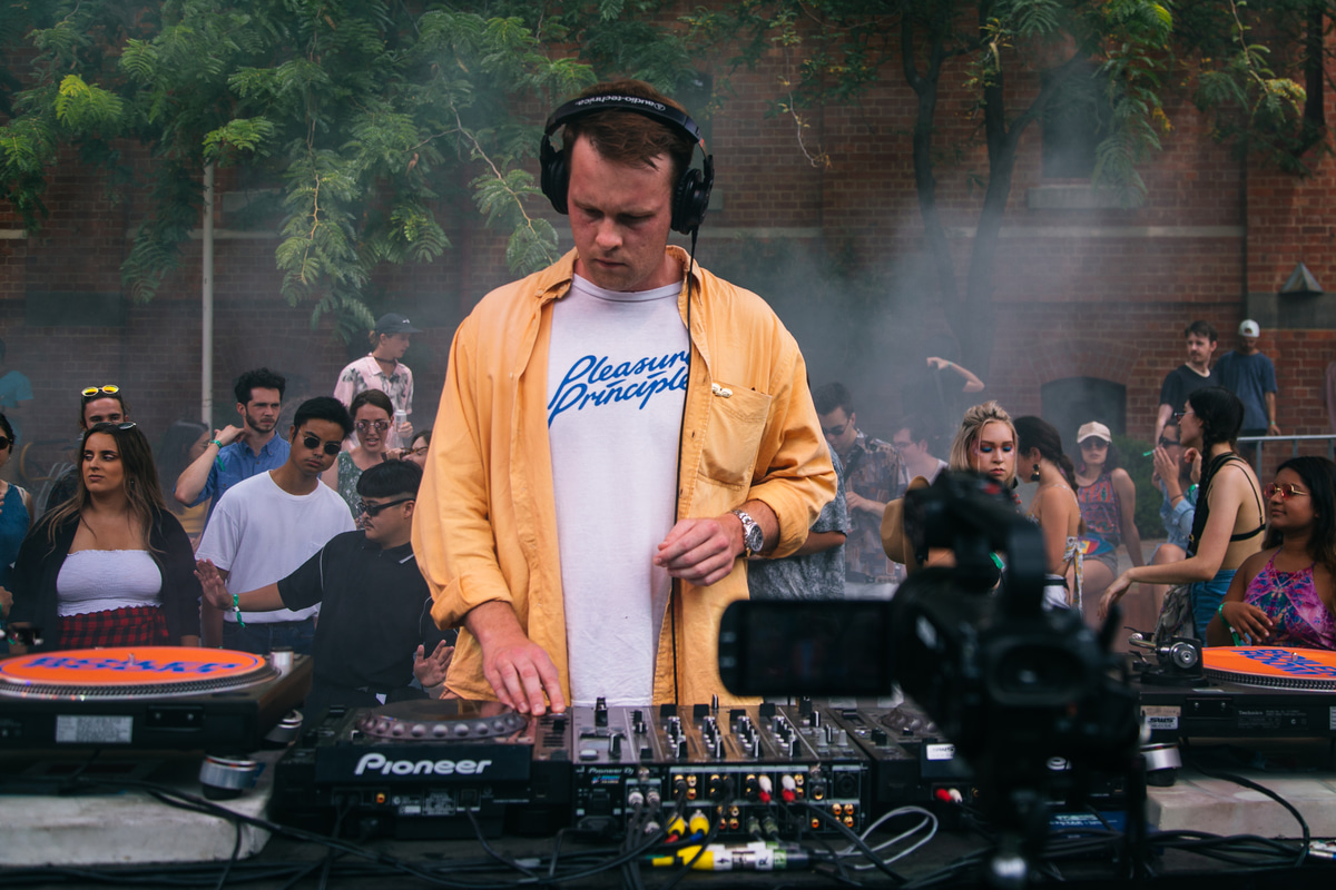 Photo of set Love Deluxe.