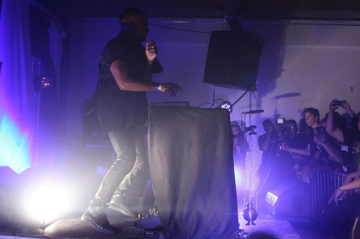 Photo of set Lunice.