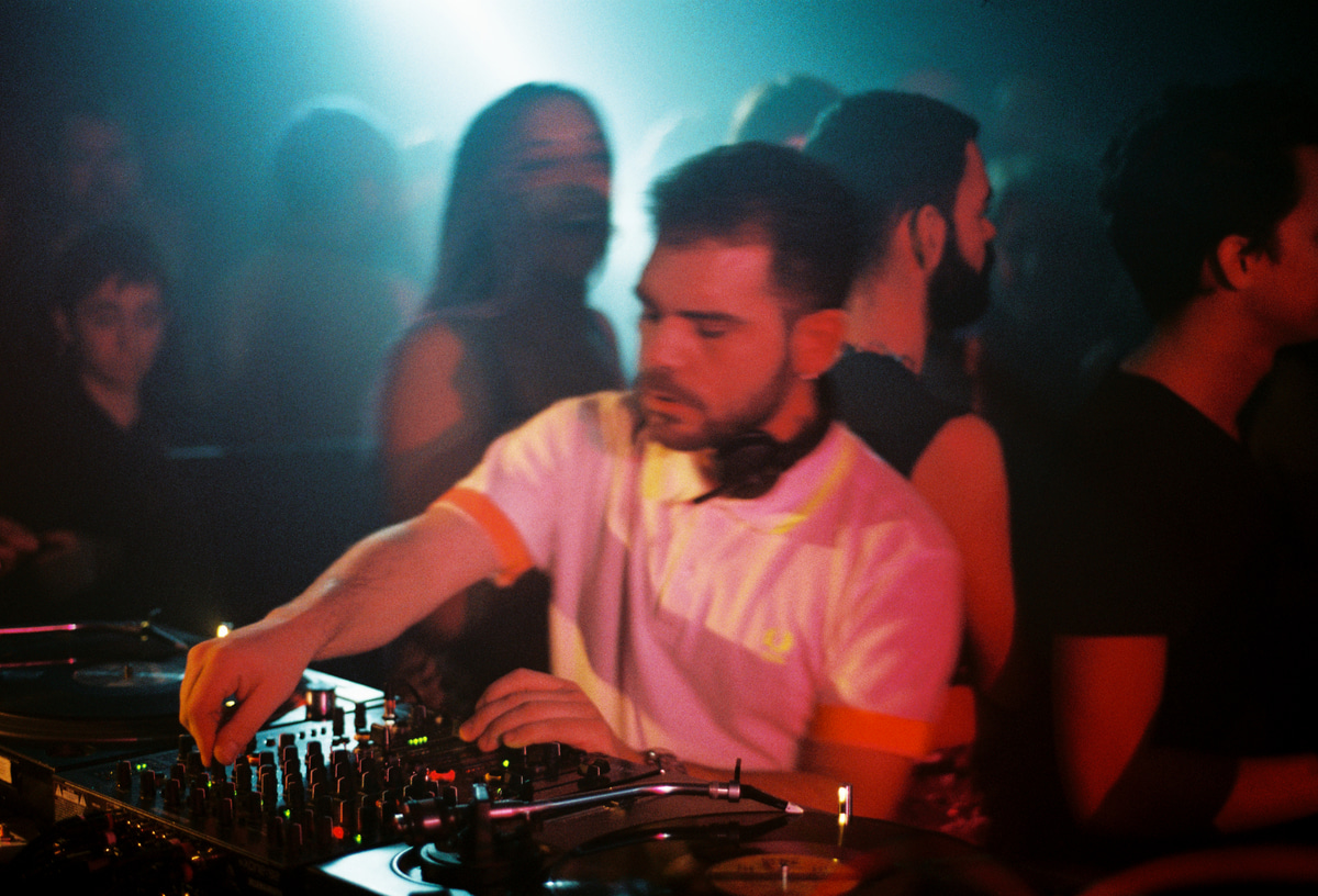 Photo of set Cadency.