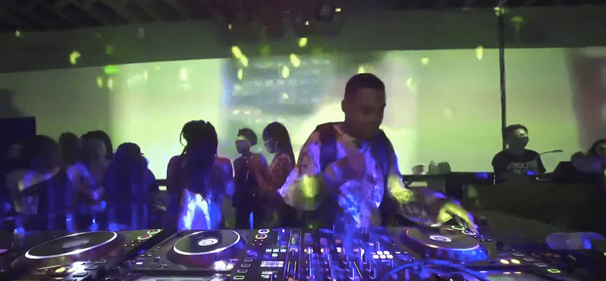 Photo of set Gvijin.