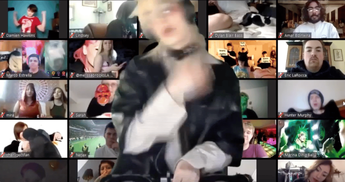 Photo of set Dorian Electra.