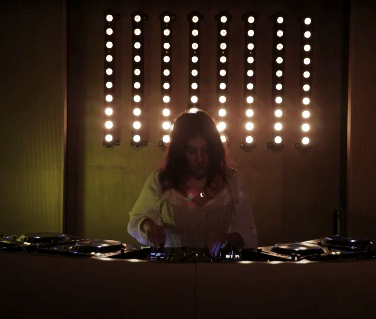 Photo of set shwayshway.