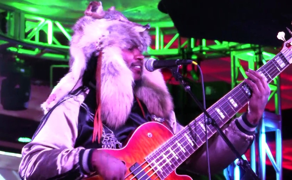 Photo of set Thundercat.