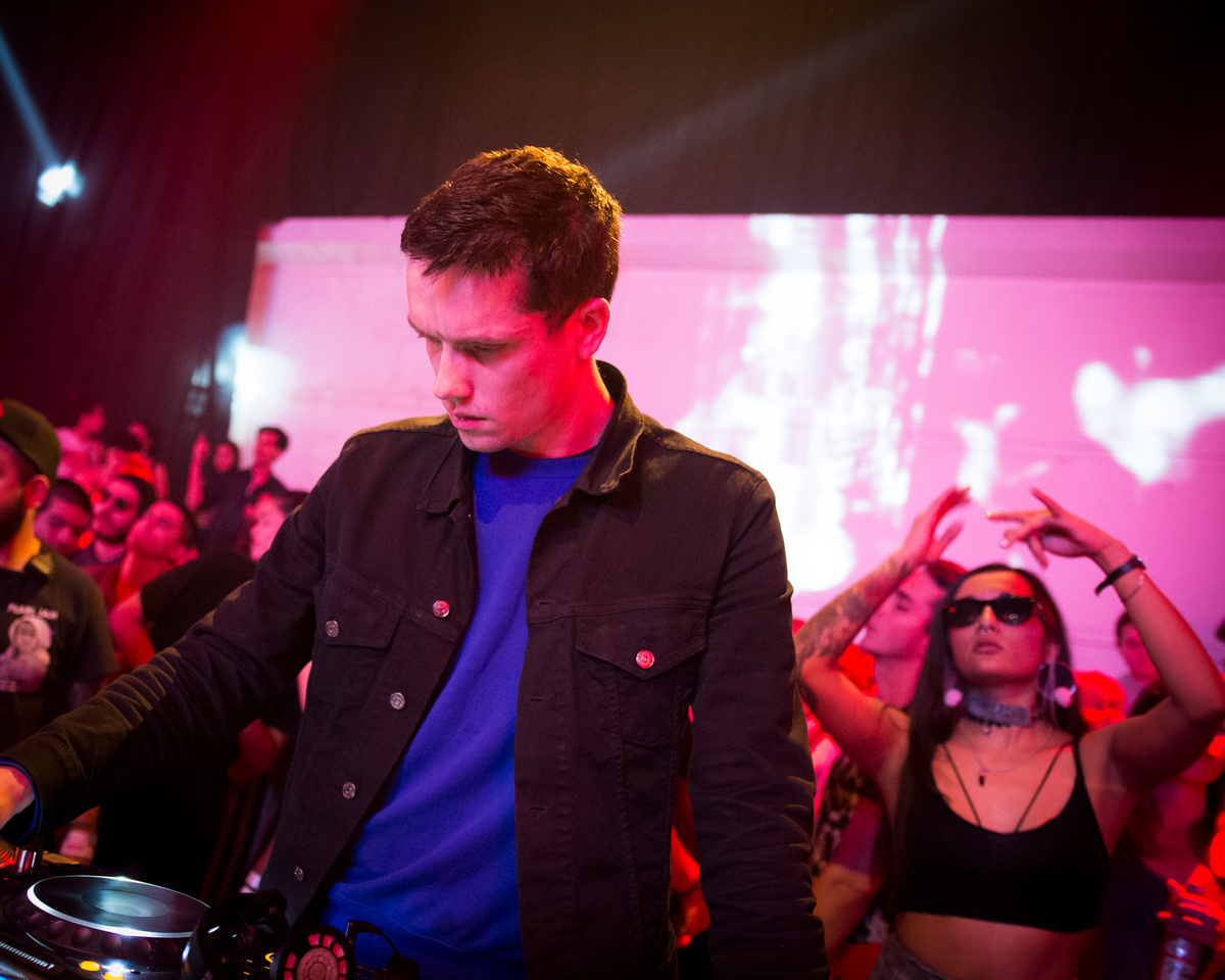 Photo of set Powell.