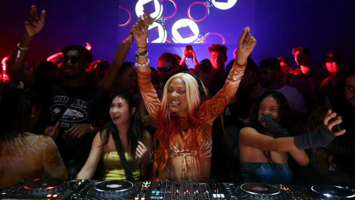 Photo of set Dre Ngozi.