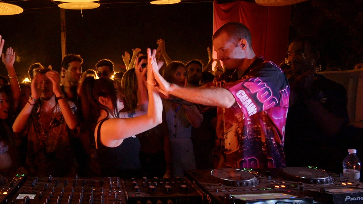 Photo of set Paramida b2b Simone De Kunovich.