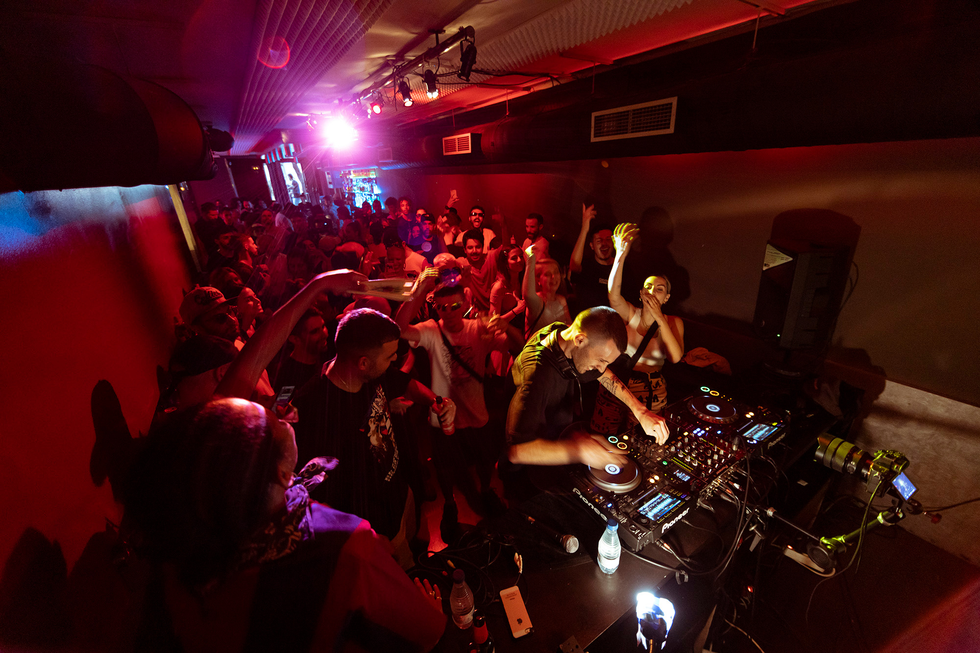 Photo of set La Diabla.