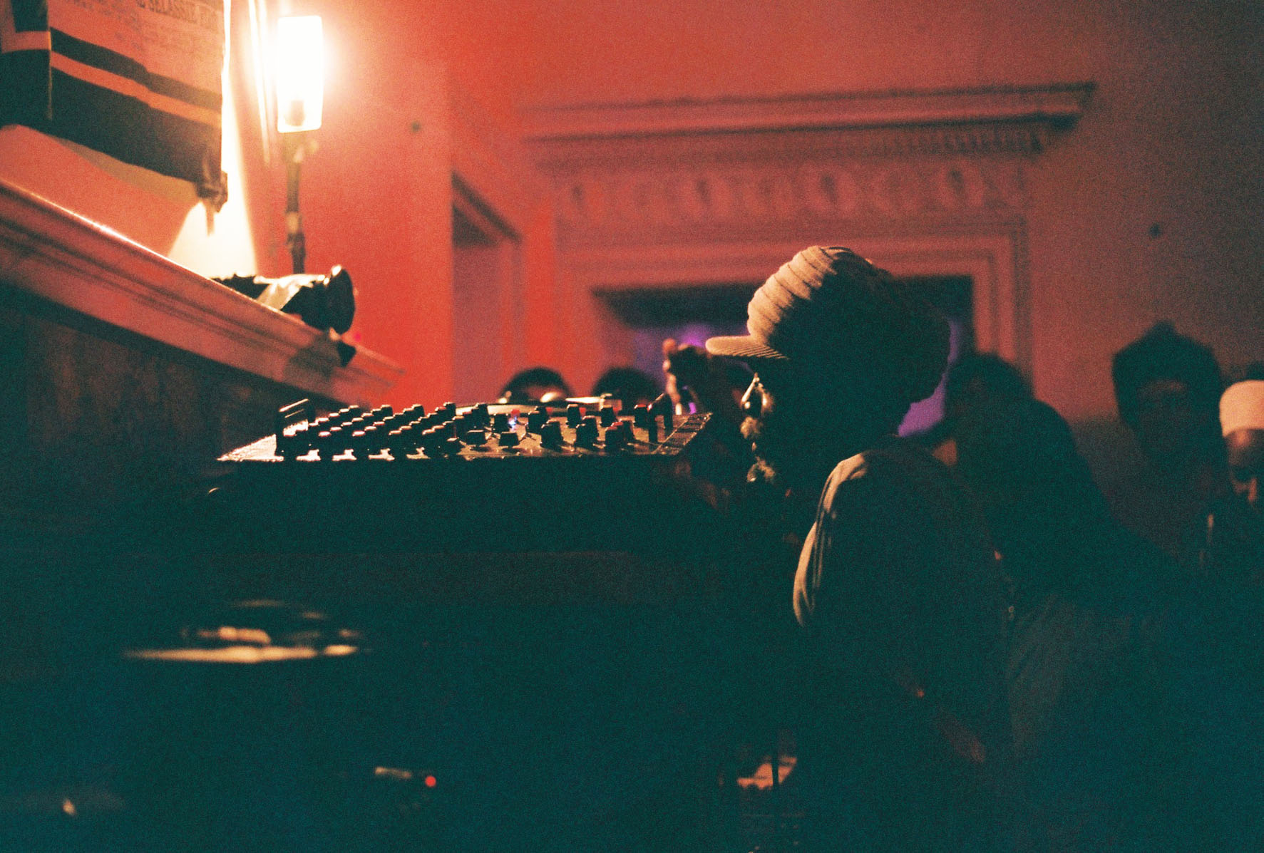 Photo of set Aba Shanti-I.